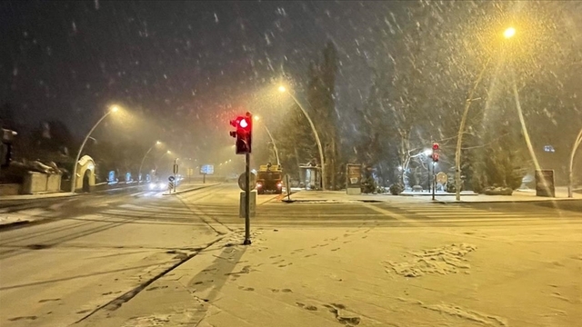 Trakya’da yoğun kar yağışı! Bazı okullar tatil edildi