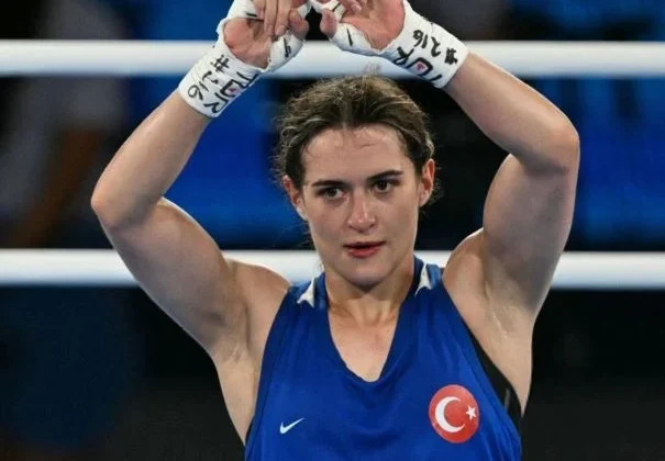 Paris Olimpiyatları’nda Şok: Esra Yıldız Kahraman’dan X İşaretiyle Protesto