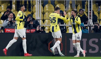 FENERBAHÇE, ANDERLECHT KARŞISINDA FARKLI GALİP