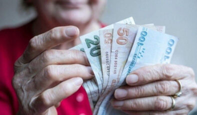 EMEKLİ VE MEMURLARA KÖTÜ HABER: YA TATİL YA PARA!
