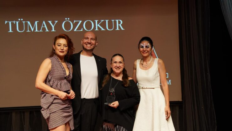 Tümay Özokur’a Sanata Katkı Ödülü: Genç Yeteneklerin Yolunu Aydınlattı