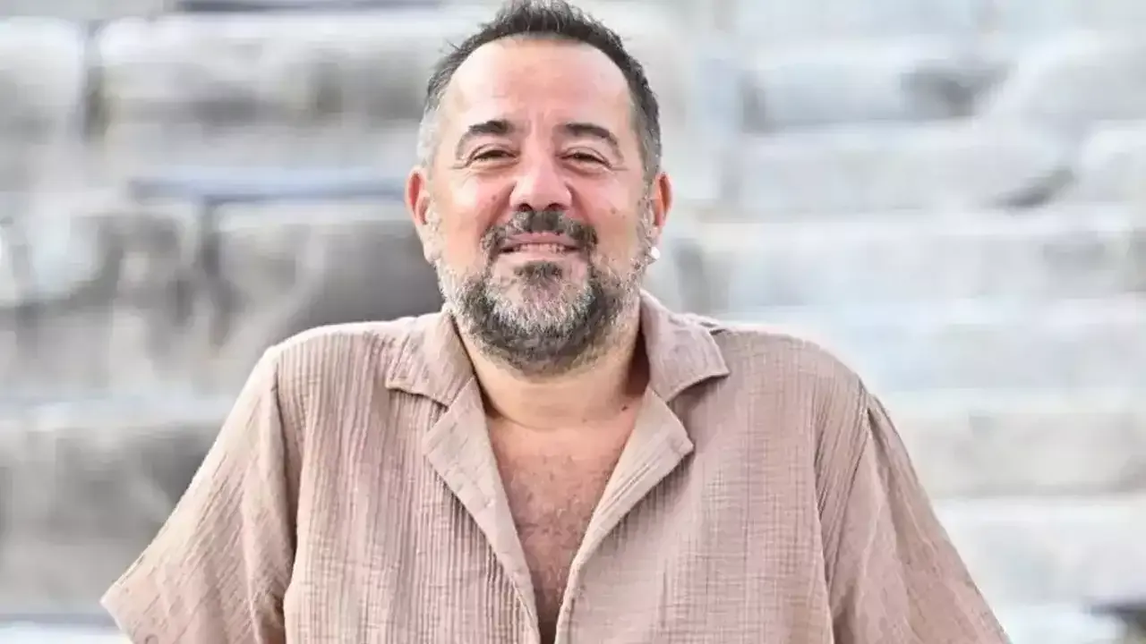 Ata Demirer 53. Yaşını Sevgilisiyle Kutladı