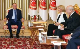 Çiller’in Erdoğan’ın Yanındaki Görüntüsü Gündem Oldu