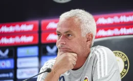 Mourinho’dan Feyenoord Değerlendirmesi: “Turu Yüzde 50-50 Görüyorum”