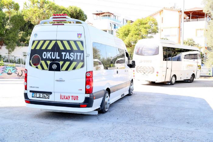 OKUL SERVİSLERİNE YENİ DÜZENLEME: VELİLER VE SÜRÜCÜLER İÇİN KRİTİK KARARLAR