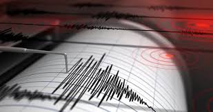 İSTANBUL’DA DEPREM PANİĞİ