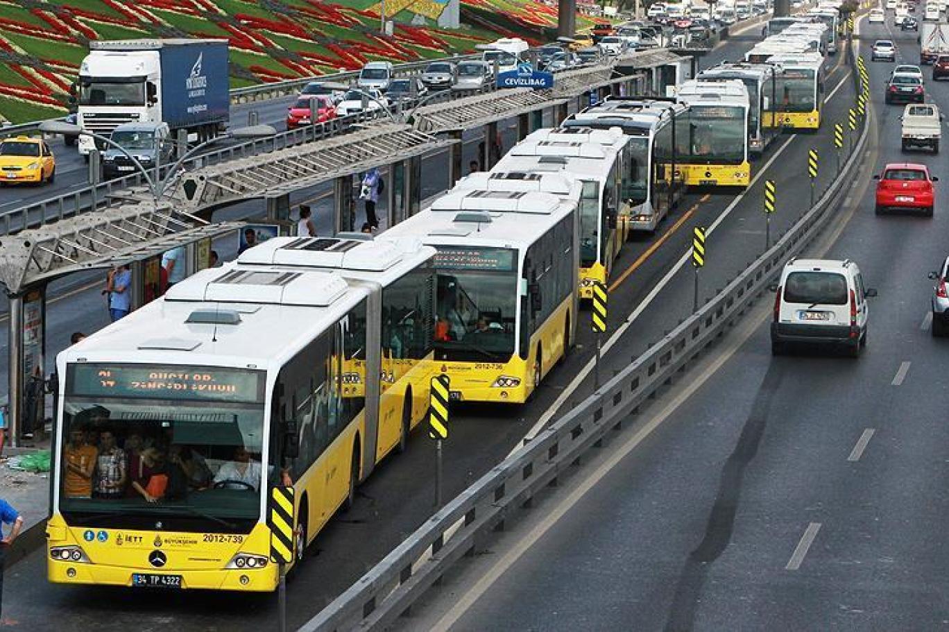 İBB MECLİSİNDEN ŞAŞIRTICI KARAR: TOPLU ULAŞIMA YÜZDE 30 ZAM ONAYLANDI
