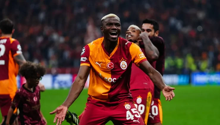 Osimhen Galatasaray Taraftarını Coşturdu