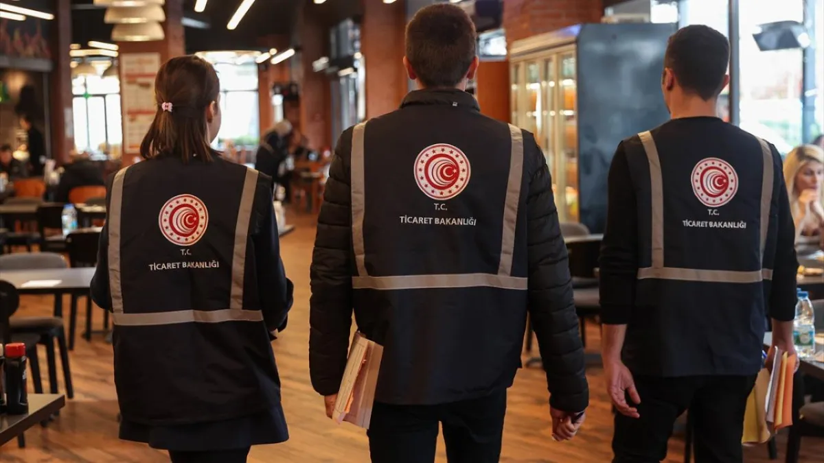 TİCARET BAKANLIĞI’NDAN FAHİŞ FİYATLARA KARŞI YOĞUN DENETİM: REKOR CEZALAR YOLDA