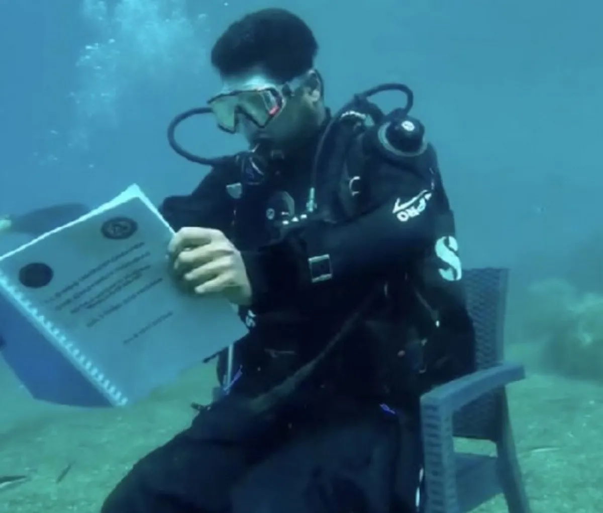 DALGIÇ EĞİTMENİNDEN ÇANAKKALE BOĞAZI’NDA 36 SAATLİK REKOR DENEMESİ