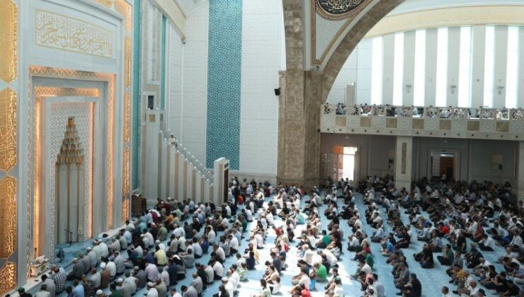 DİYANET’TEN TARTIŞMA YARATAN AÇIKLAMA: “DİZİLER VE TV PROGRAMLARI AİLE YAPISINI TEHDİT EDİYOR”