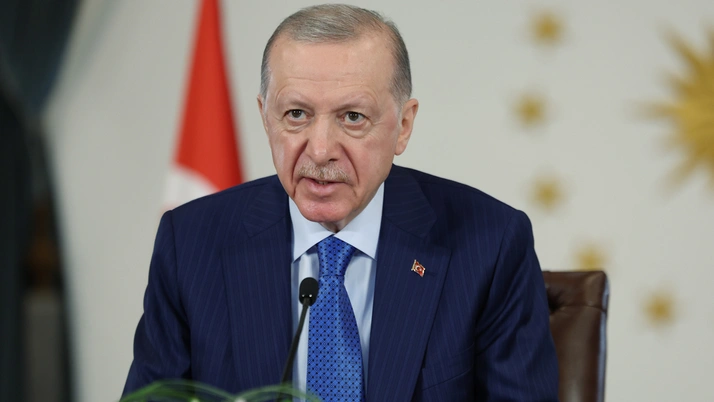 CUMHURBAŞKANI ERDOĞAN’DAN KKTC SEÇİMLERİNİ KAZANAN TUFAN ERHÜRMAN’A TEBRİK MESAJI