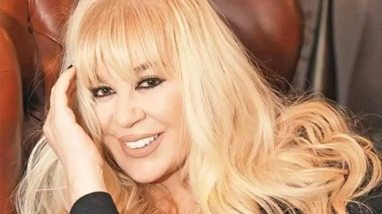 Zerrin Özer: “Her Gün Onlar İçin Dua Ediyorum”