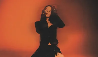 Simge Sağın’dan Magazin Gündemini Sallayan Kazım Koyuncu Gafı: ‘Ortalık Buz Kesti’