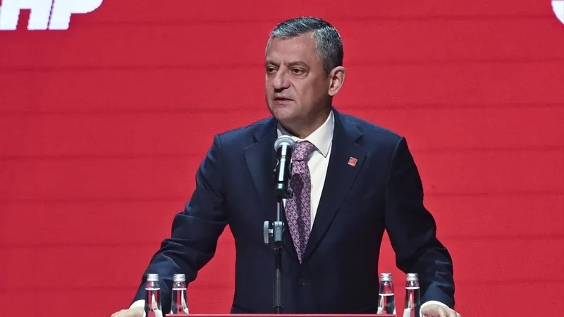 Özgür Özel Kurultayda Dış Politika Vizyonunu Anlattı — Türkiye’nin Yeni Yol Haritası