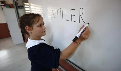 18 Milyon Öğrenci Tatilde