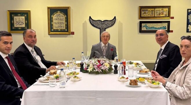 İki Dev Patron Balıkçıda Bir Araya Geldi