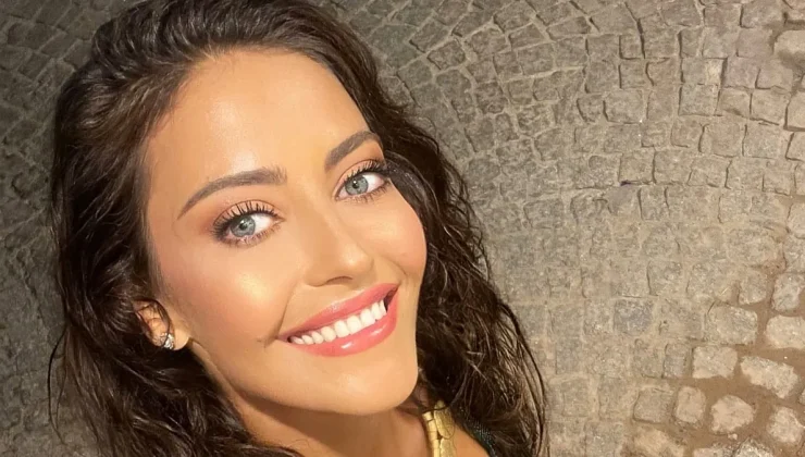 Best Model Birincisi Tuğba Melis Türk Umre’ye Gitti, Tesettürlü Hali Beğeni Topladı