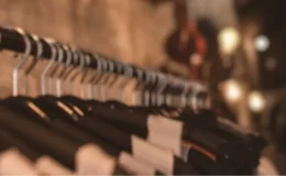 ÜNLÜ TÜRK GİYİM MARKASI YÜZLERCE MAĞAZASIYLA BÜYÜK SATIŞA İMZA ATTI ULUSLARARASI MARKALAR DA KADRODA