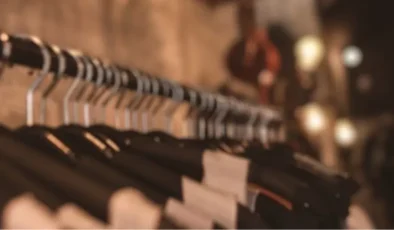 ÜNLÜ TÜRK GİYİM MARKASI YÜZLERCE MAĞAZASIYLA BÜYÜK SATIŞA İMZA ATTI ULUSLARARASI MARKALAR DA KADRODA