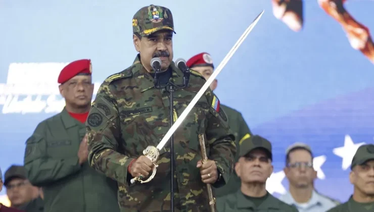 TRUMP’TAN MADURO’YA SERT MESAJ: “ÜLKEYİ TERK ET, GELECEĞİNİ KORU” ÇAĞRISI DÜNYA GÜNDEMİNDE