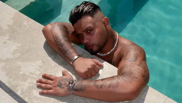 AŞKINI DOLU DİZGİN YAŞAYAN LVBEL C5’İN ROMANTİK PAYLAŞIMI SOSYAL MEDYADA OLAY OLDU