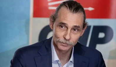 ERDAL BEŞİKÇİOĞLU’NUN KIZI DERİN’İN GALA ŞIKLIĞİ SOSYAL MEDYADA GÜNDEM YARATTI