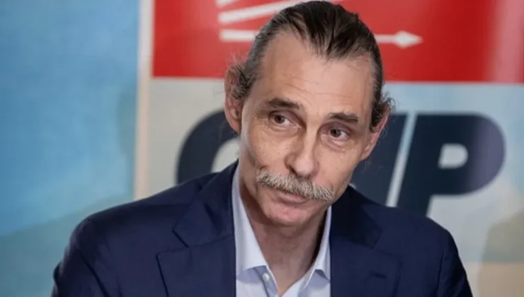 ERDAL BEŞİKÇİOĞLU’NUN KIZI DERİN’İN GALA ŞIKLIĞİ SOSYAL MEDYADA GÜNDEM YARATTI