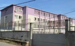 İSTANBUL’DA ŞOK OLAY: İLKOKULDA HADEME, OKUL MÜDÜRÜNÜ ZEHİRLEMEYE ÇALIŞTI, TUTUKLANDI