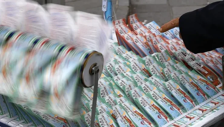 İSTANBUL’DA CAMİ ÖNLERİNDE ŞANS OYUNLARI VE PİYANGO SATIŞINA KESİN YASAK GETİRİLDİ