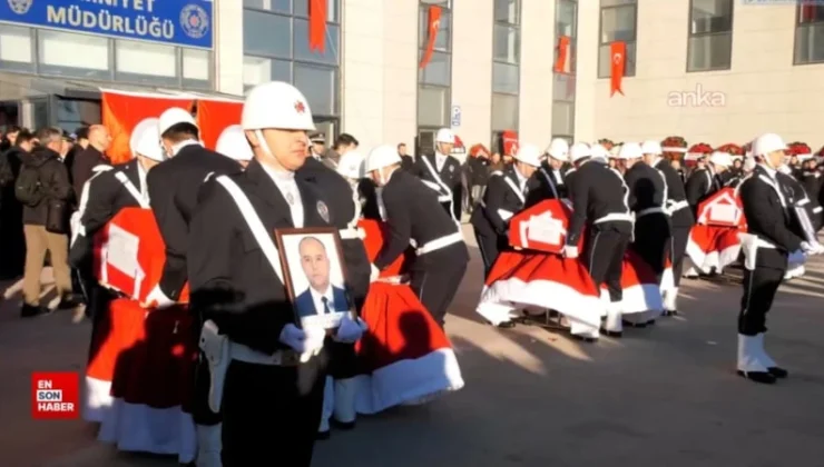 YALOVA’DA TERÖR OPERASYONUNDA ŞEHİT DÜŞEN POLİSLER İÇİN DUYGUSAL VE RESMİ TÖREN DÜZENLENDİ VE TÜRKİYE’NİN YÜREĞİ BİR KEZ DAHA ATEŞLENDİ