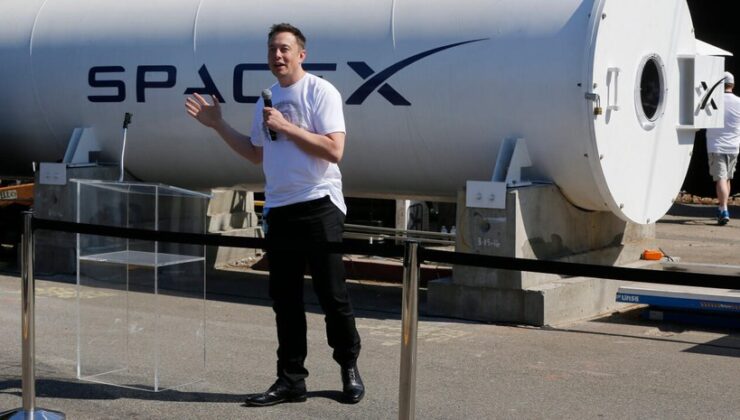 SPACEX’TE HEDEF BÜYÜDÜ, 800 MİLYAR DOLARLIK DEĞERLEME VE AY ÜSSÜ PLANI GÜNDEMDE