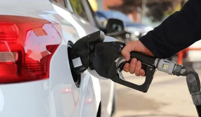 Akaryakıta Gece Yarısı Yapılan Zam ile Yeni Fiyatlar Belirlendi