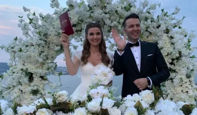 MEHMET AKİF ERSOY’UN İFŞASI SONRASI PINAR ERBAŞ’A SOSYAL MEDYADA YORUMLAR YAĞDI: “VERİLMİŞ SADAKANIZ VARMIŞ”