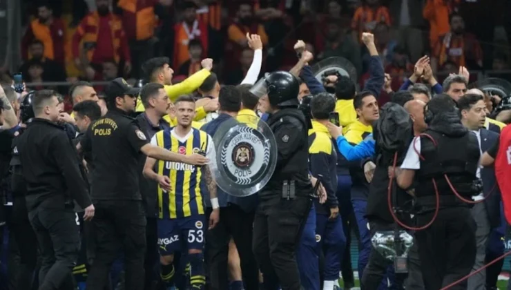 Olaylı derbi davasında karar çıktı: iki futbolcuya hapis cezası